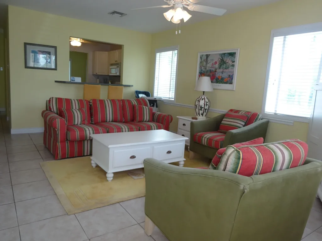 Sofas and coffee table in the Sunset Paradise 2 living room